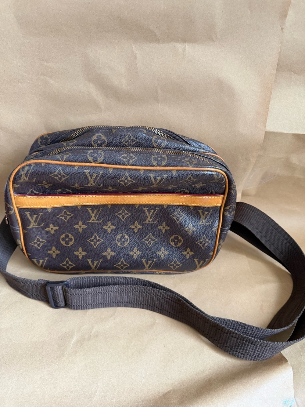 Louis Vuitton Reporter PM Crossbody Bag in Monogram Canvas